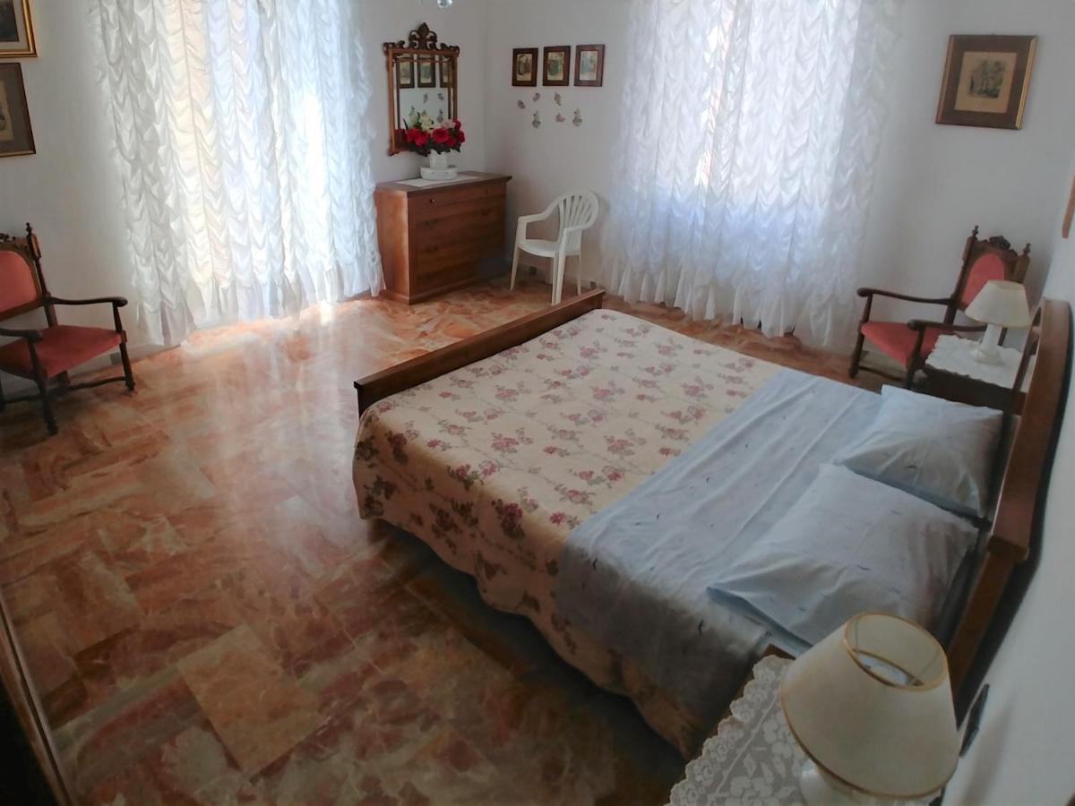 La Romantica Леванто Экстерьер фото